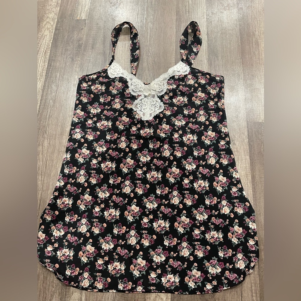 Cachet Vintage 90s cottage core ditsy lace cami floral black tapestry peasant